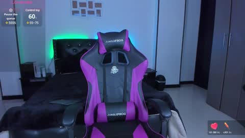 Snapshot of meghan_as chatting on 5, 2, 2025 meghan_as online show from 5, 2, 2025