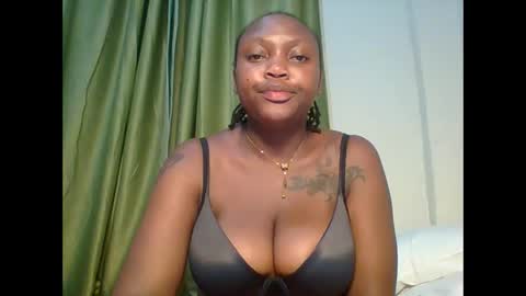 meghan_spice online show from 13, 10, 2025