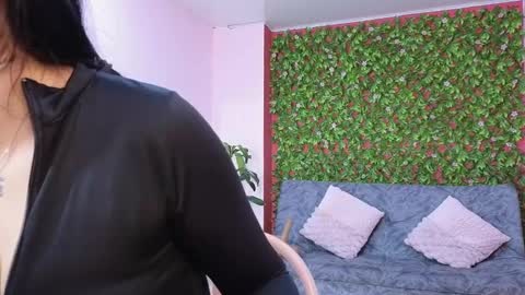 Mei online show from 4, 2, 2026