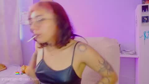 Snapshot of mel_dahlia chatting on 7, 7, 2026 Melissa - - Please help me to reach 100 thumbs up online show from 7, 7, 2026