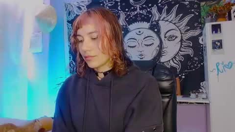 Snapshot of mel_dahlia chatting on 17, 7, 2026 Melissa - - Please help me to reach 100 thumbs up online show from 17, 7, 2026