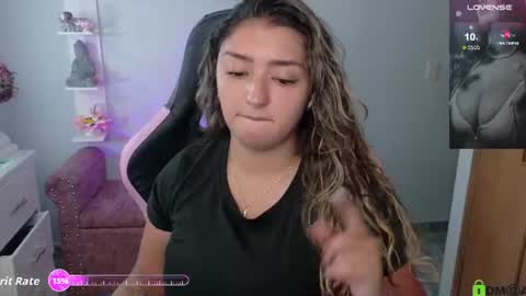 Snapshot of melaany_ chatting on 8, 7, 2026 Melaany online show from 8, 7, 2026