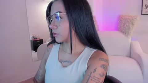 Snapshot of melan_owen chatting on 23, 7, 2026 melan_owen online show from 23, 7, 2026