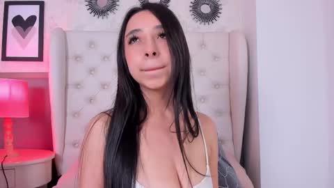 Melanie online show from 11, 3, 2025