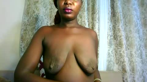 Snapshot of melanie_bae1 chatting on 14, 6, 2026 melanie_bae1 online show from 14, 6, 2026