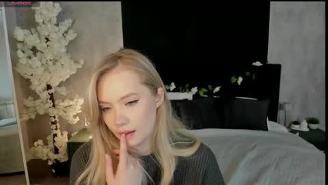 Melanie online show from 14, 12, 2025