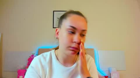 Snapshot of melaniecutys chatting on 5, 7, 2026 Melania online show from 5, 7, 2026