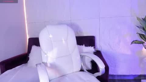 Snapshot of melanieklaus chatting on 17, 1, 2026 Melanie online show from 17, 1, 2026