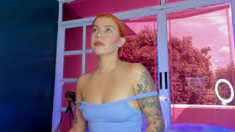 Melanie Roux online show from 6, 4, 2026