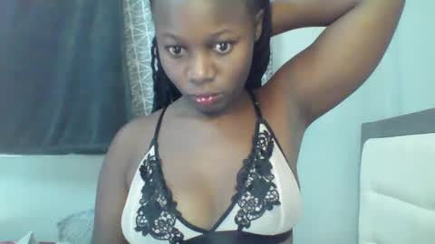 Snapshot of melanin_sassy96 chatting on 9, 12, 2024 bad lil shawry online show from 9, 12, 2024