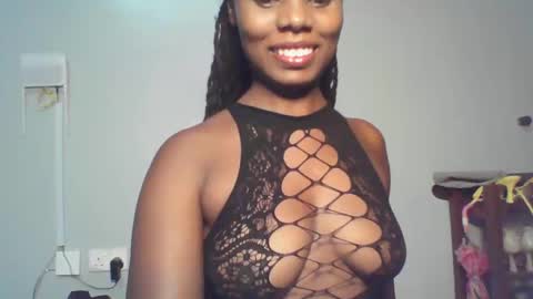 Snapshot of melanin_sassy96 chatting on 17, 12, 2024 bad lil shawry online show from 17, 12, 2024
