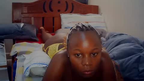 Snapshot of melanin_sassy96 chatting on 22, 9, 2025 bad lil shawry online show from 22, 9, 2025