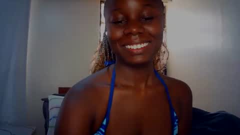 Snapshot of melanin_sassy96 chatting on 26, 9, 2025 bad lil shawry online show from 26, 9, 2025