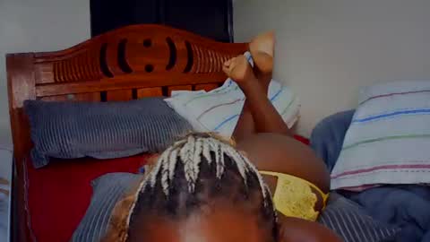 Snapshot of melanin_sassy96 chatting on 8, 10, 2025 bad lil shawry online show from 8, 10, 2025