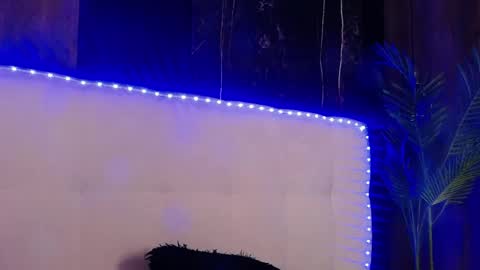 melanniebrown online show from 21, 4, 2026