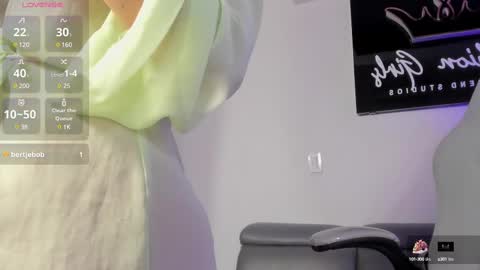 Snapshot of melanny_luv chatting on 20, 2, 2025 MelanyLuv online show from 20, 2, 2025
