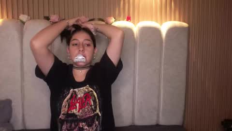 melanny_petite online show from 16, 3, 2026