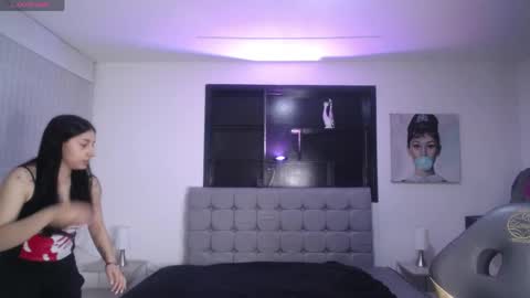 Snapshot of melanny_petite chatting on 4, 6, 2026 melanny_petite online show from 4, 6, 2026