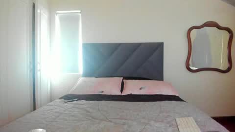 melany_arizaaa online show from 16, 4, 2026