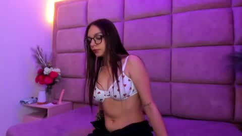 Snapshot of melany_colliins chatting on 6, 8, 2026 Melany online show from 6, 8, 2026