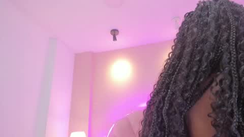 Melanie online show from 12, 10, 2025