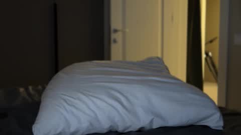 Adel online show from 2, 10, 2025