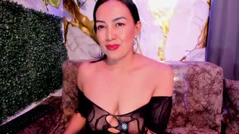 Snapshot of meleekxxx chatting on 14, 5, 2026 MeleekXXX online show from 14, 5, 2026