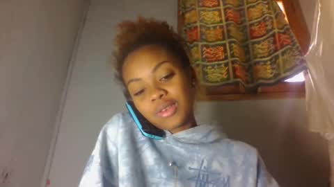 Snapshot of meliana98 chatting on 13, 10, 2025 meliana98 online show from 13, 10, 2025