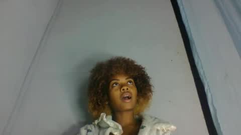 Snapshot of meliana98 chatting on 15, 10, 2025 meliana98 online show from 15, 10, 2025