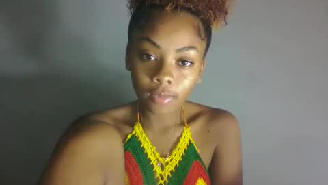 Snapshot of meliana98 chatting on 21, 10, 2025 meliana98 online show from 21, 10, 2025