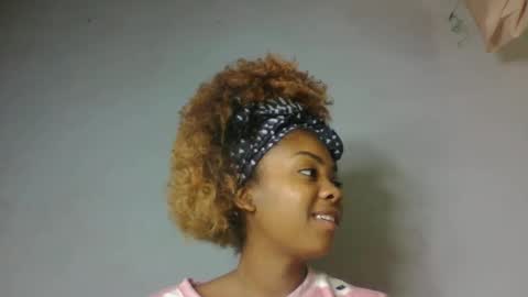 Snapshot of meliana98 chatting on 4, 11, 2025 meliana98 online show from 4, 11, 2025