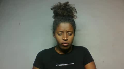 Snapshot of meliana98 chatting on 10, 11, 2025 meliana98 online show from 10, 11, 2025