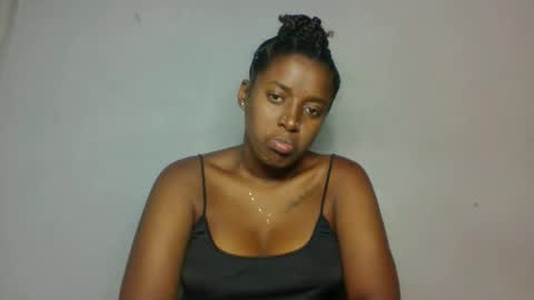 Snapshot of meliana98 chatting on 11, 11, 2025 meliana98 online show from 11, 11, 2025