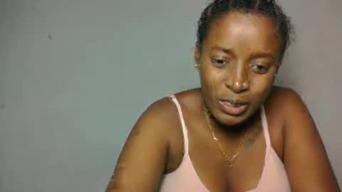 Snapshot of meliana98 chatting on 12, 11, 2025 meliana98 online show from 12, 11, 2025