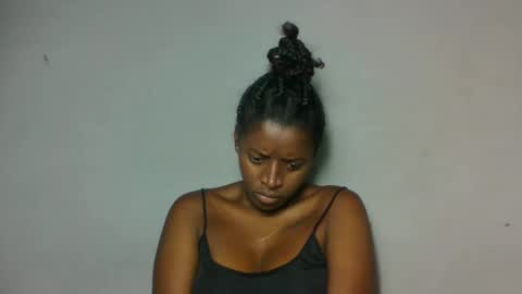 Snapshot of meliana98 chatting on 13, 11, 2025 meliana98 online show from 13, 11, 2025