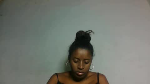 Snapshot of meliana98 chatting on 14, 11, 2025 meliana98 online show from 14, 11, 2025