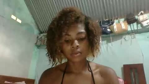 Snapshot of meliana98 chatting on 17, 11, 2025 meliana98 online show from 17, 11, 2025