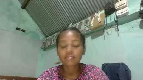 Snapshot of meliana98 chatting on 24, 11, 2025 meliana98 online show from 24, 11, 2025