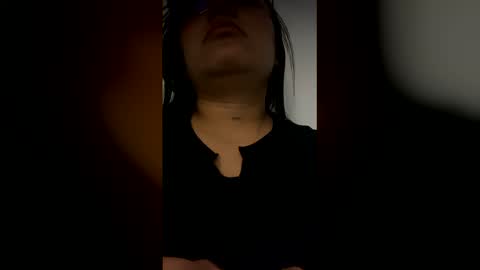 Snapshot of melie_me chatting on 9, 4, 2026 MELIE online show from 9, 4, 2026
