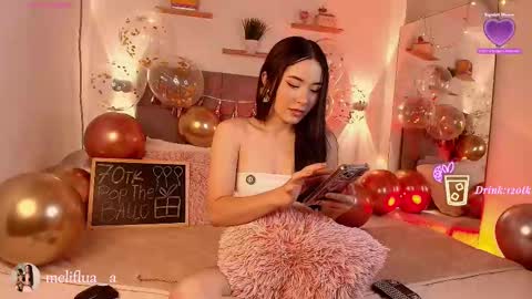 Snapshot of meliflua_a chatting on 25, 11, 2025 Meli online show from 25, 11, 2025