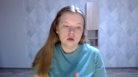 Melina online show from 4, 4, 2026