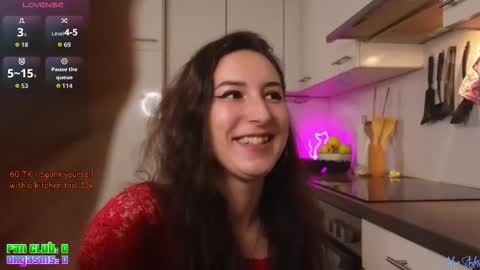 Snapshot of melinastyles chatting on 28, 11, 2025 Melina Styles online show from 28, 11, 2025