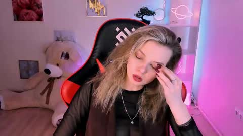 Melissa online show from 5, 3, 2025