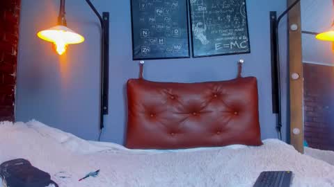 Snapshot of melissa_walker_ chatting on 25, 9, 2025 Meli online show from 25, 9, 2025