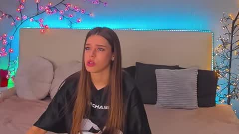 MelissaCrayzy online show from 9, 3, 2026