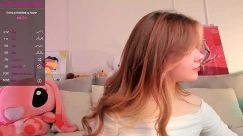 Snapshot of melissamiles chatting on 27, 10, 2025 melissamiles online show from 27, 10, 2025