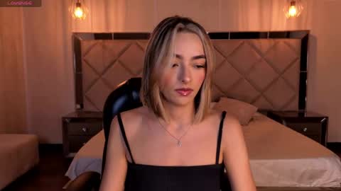 Snapshot of melissamoore_ chatting on 8, 5, 2026 Call me Meli online show from 8, 5, 2026