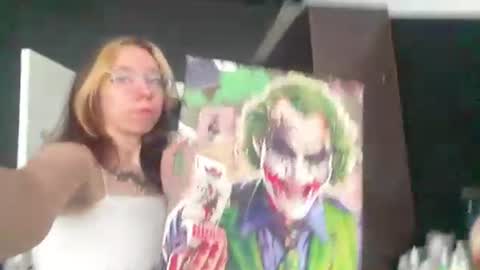Snapshot of melitagnerre chatting on 1, 7, 2026 Nika online show from 1, 7, 2026