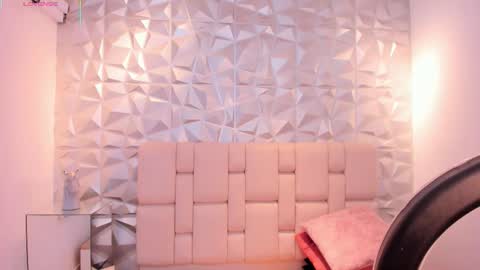 Snapshot of mell_muller chatting on 27, 2, 2026 Mell online show from 27, 2, 2026