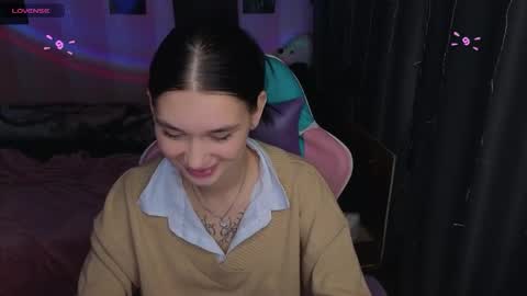 Snapshot of mella_freya chatting on 12, 9, 2025 Freya  IM NONUDE online show from 12, 9, 2025